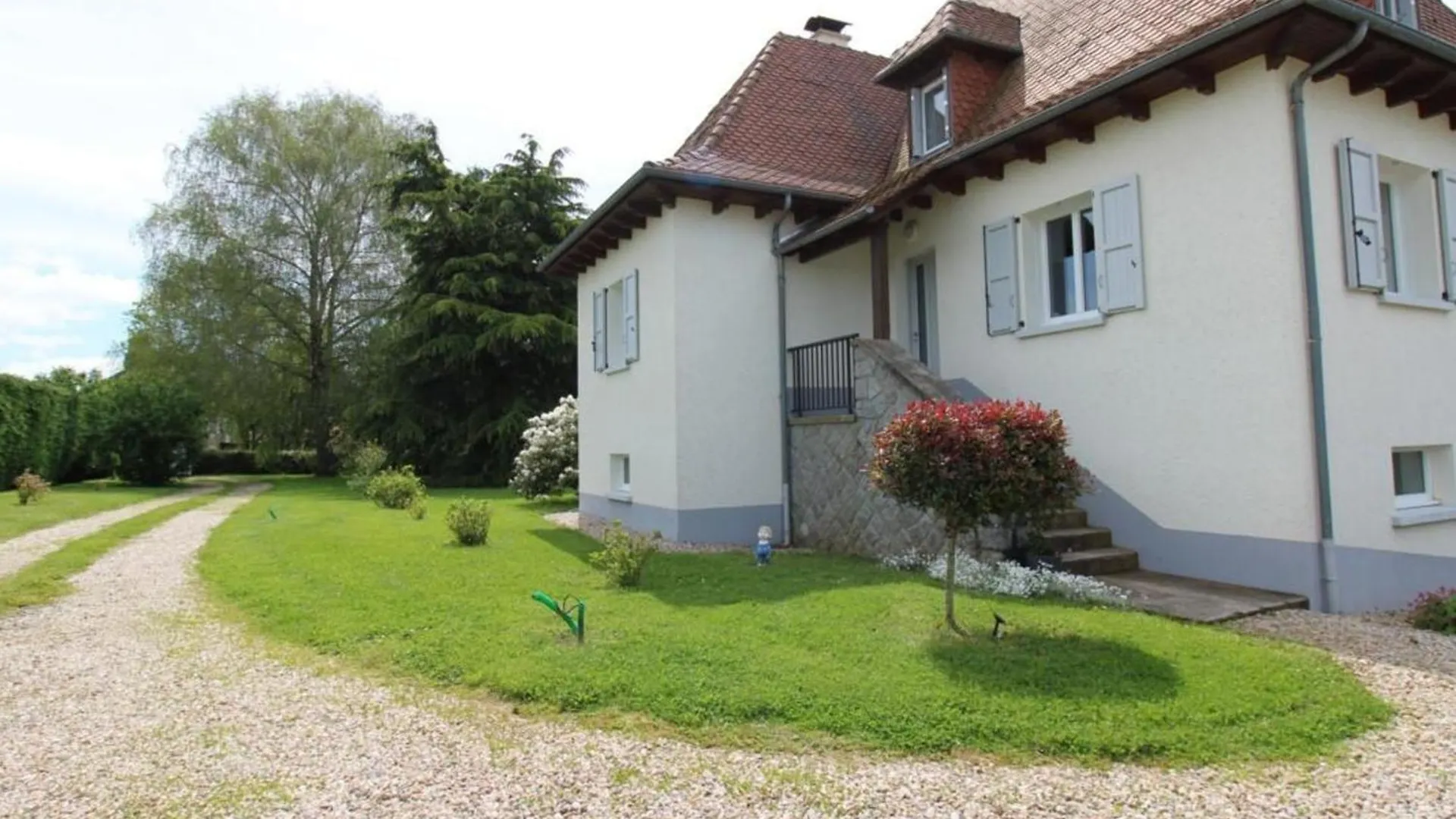 Gite Renove Proche Aurillac, Jardin & Garage - Fr-1-742-148 Arpajon-sur-Cere